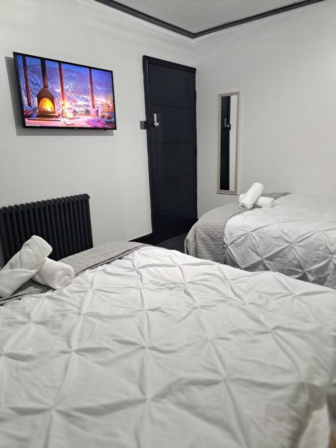 Family Holiday With Hot Tub , Family Groups Only Blackpool Ngoại thất bức ảnh
